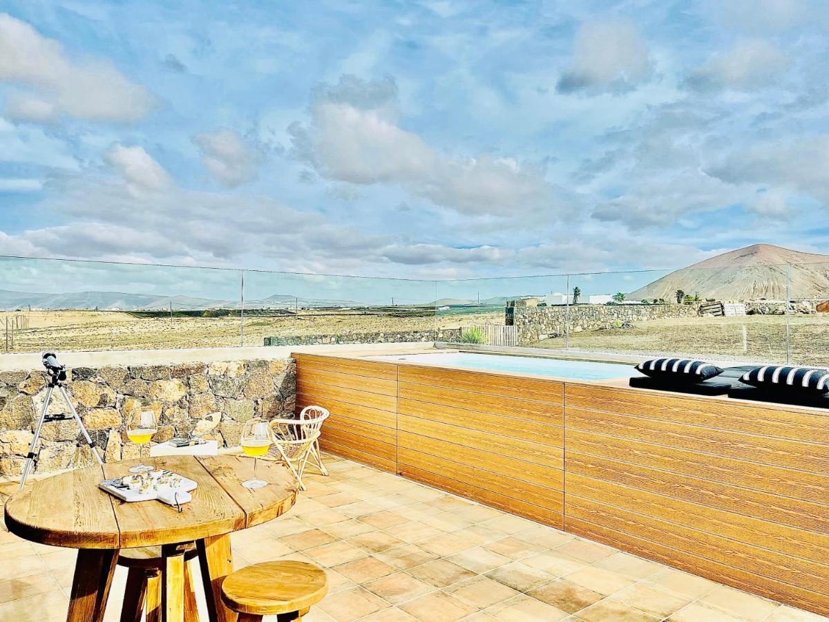 Canaryislandshost L The Sky Suites Tinajo Extérieur photo