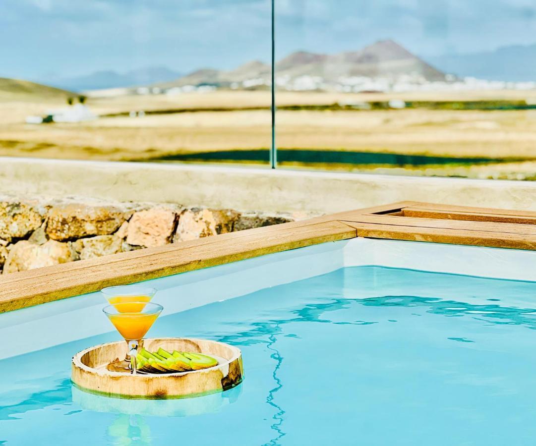 Canaryislandshost L The Sky Suites Tinajo Extérieur photo